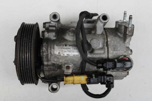 COMPRESSEUR DE CLIMATISATION CITROEN / PEUGEOT - Vue 1